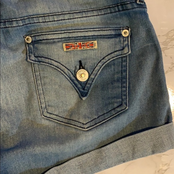 Hudson Croxley Mid-Rise Short - Picture 9 of 12